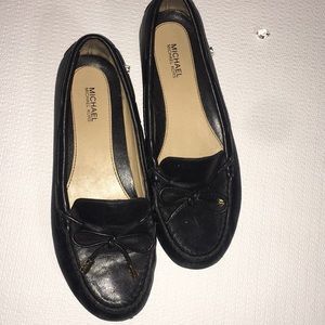 Michal Kors flats